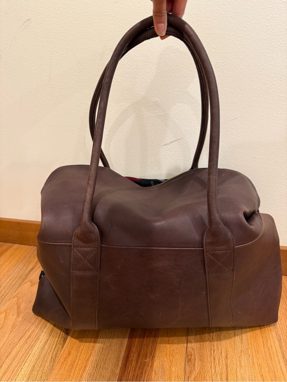 Pendleton Overnight Leather Tote Bag - Picture 3 of 9